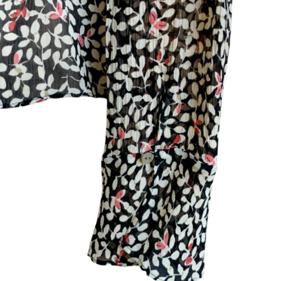 J. Jill Leaf Print Blouse Tie Front V-Neck Chiffon Crepe Sz SP Black #19D - Picture 7 of 9